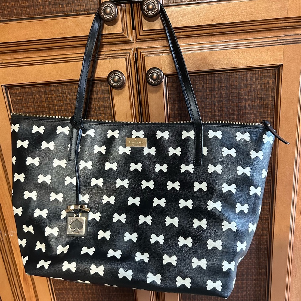 Kate Spade Black and White Bow Pattern Tote